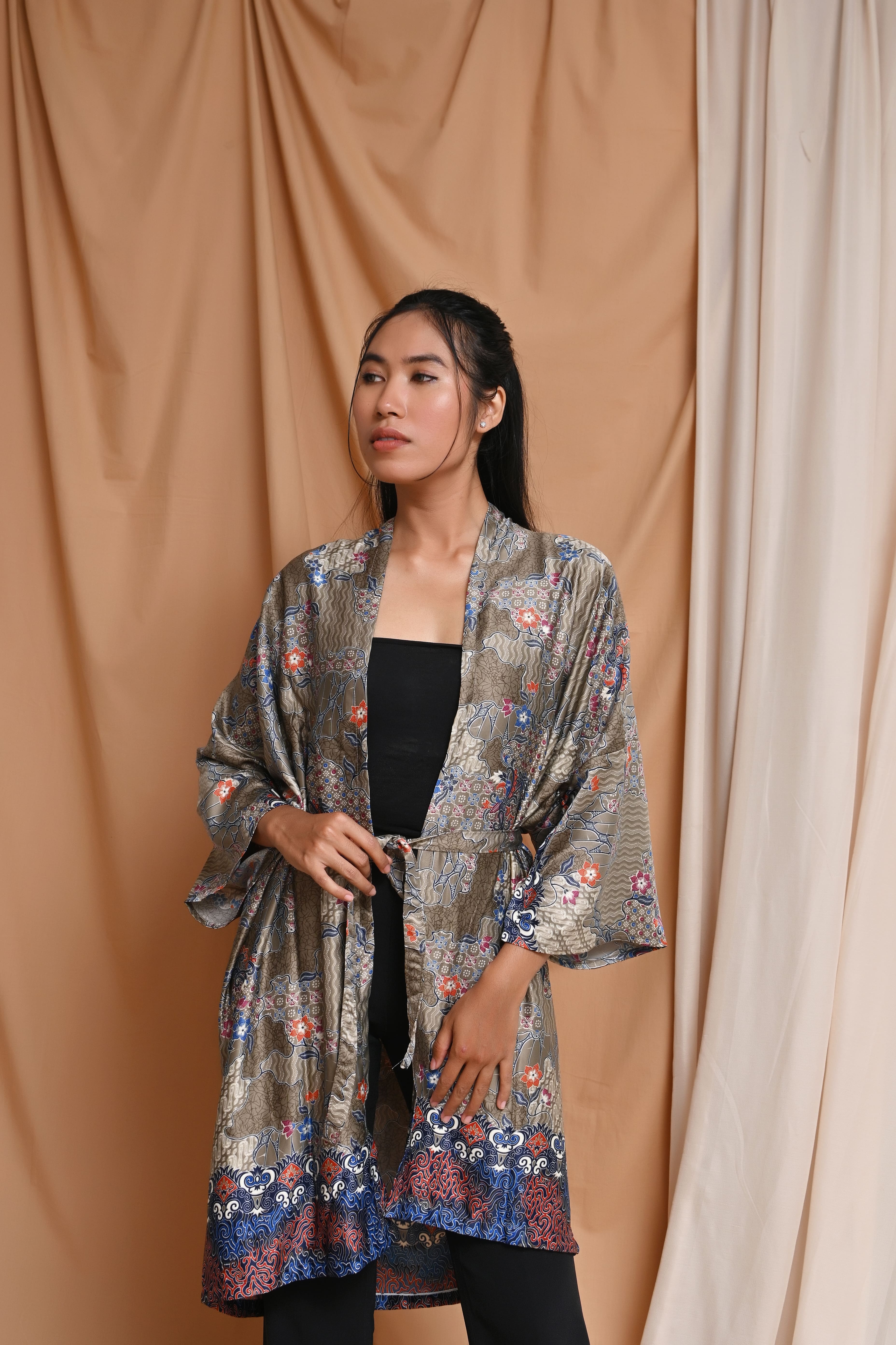 Gayakami Meng Outer