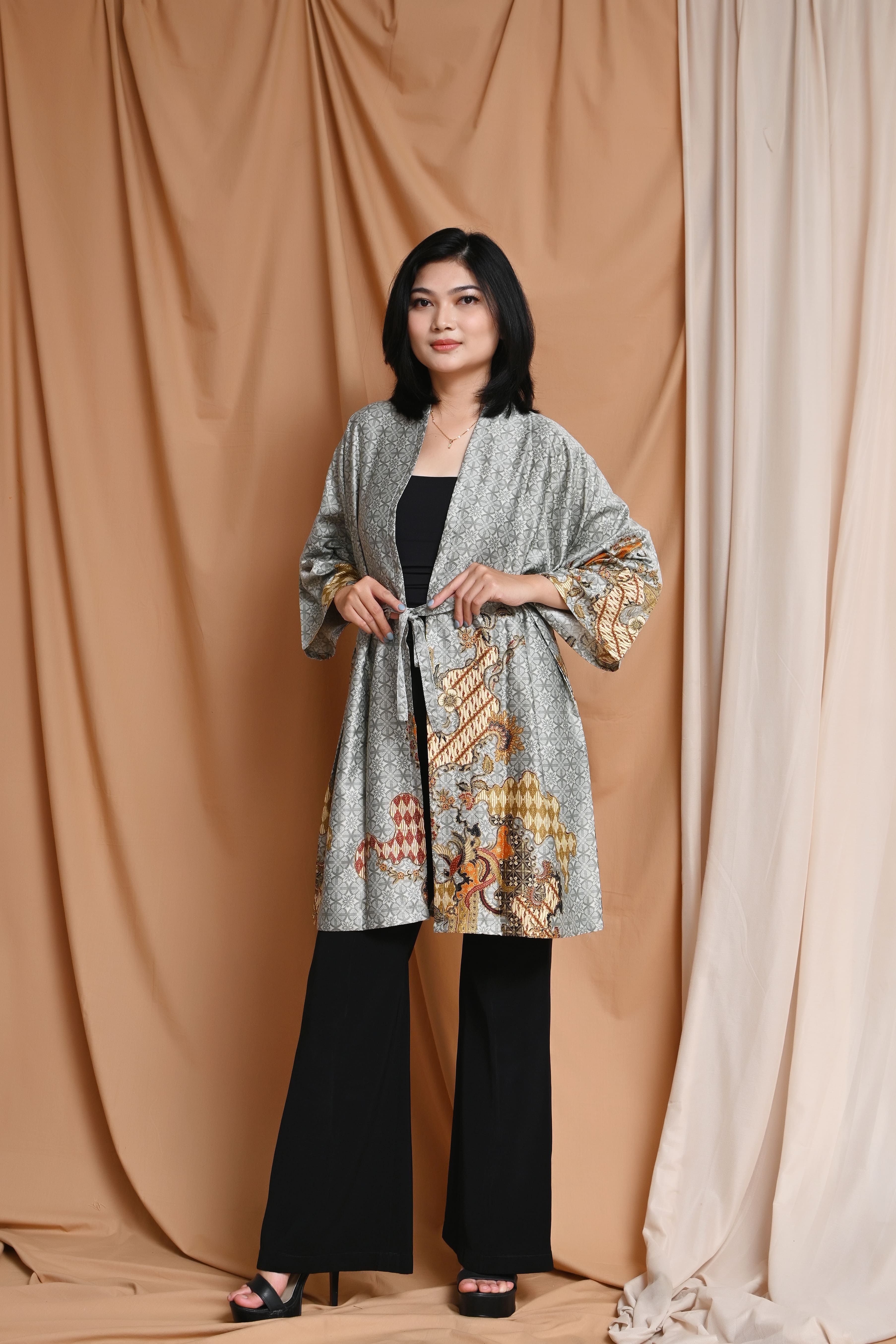 Gayakami Boni Outer